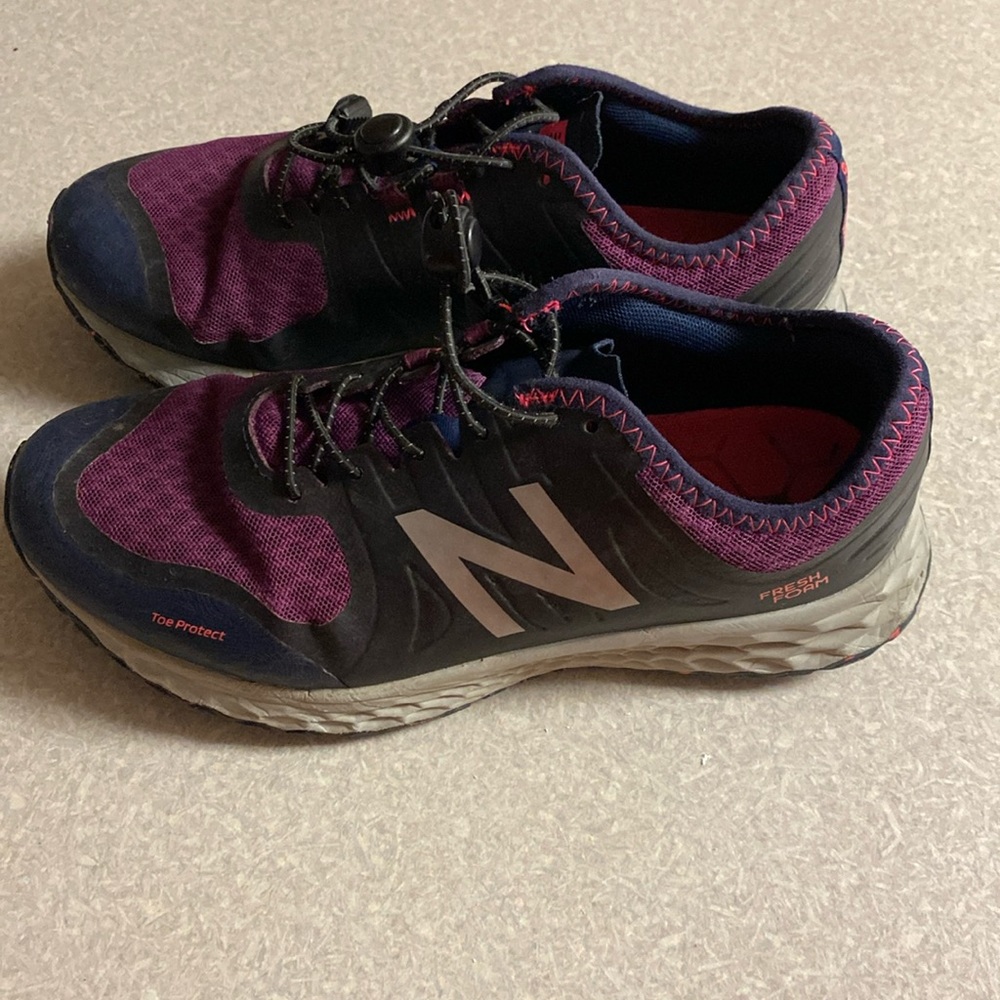 New Balance Tennis Shoes
